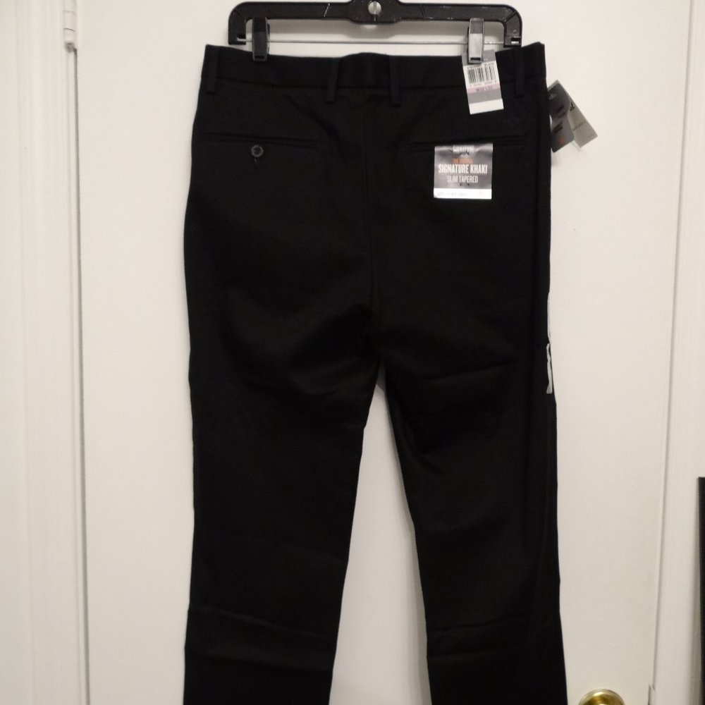 Dockers Signature Khaki